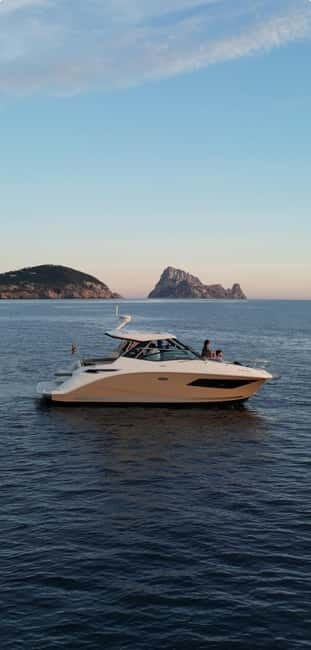 Ibiza Es Vedra: Private boat trip - Sunset and drinks. - Exploring the Highlights in Depth