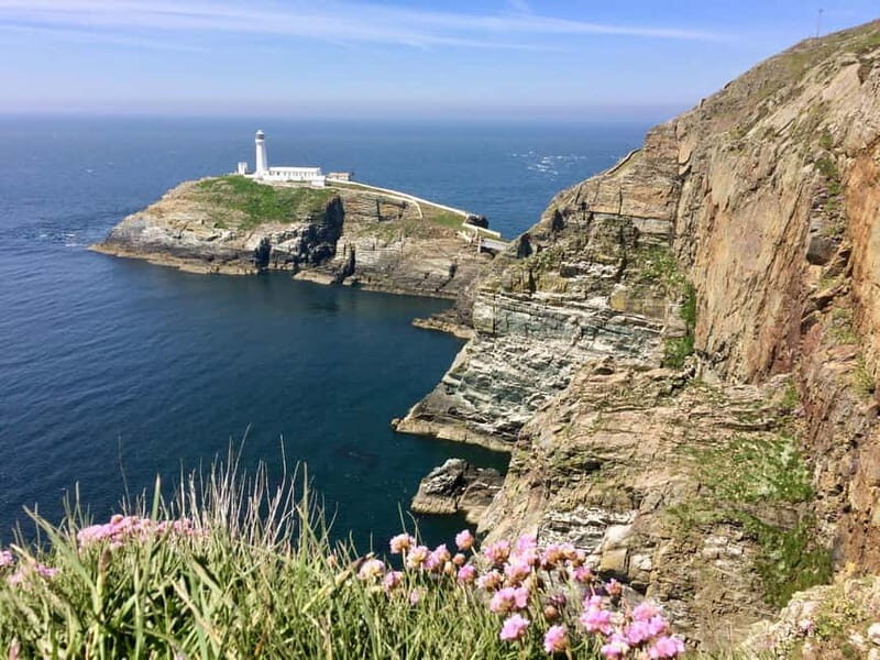 Isle of Anglesey: Anglesey and Snowdonia Guide - Transport and Group Size
