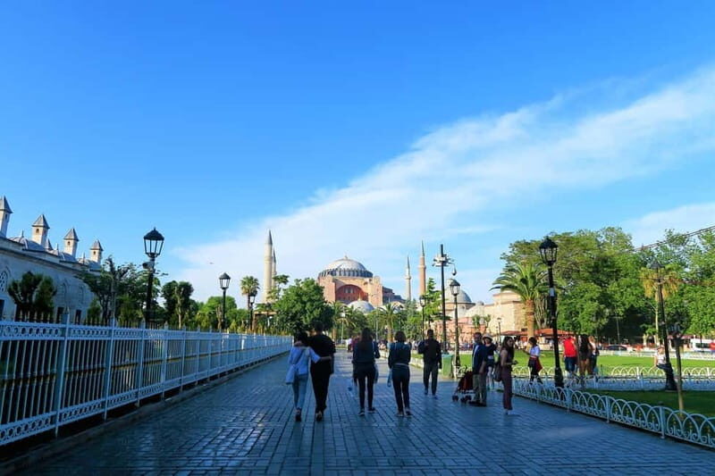 Istanbul: Best of Old City Full-Day Tour with Transfers - Authentic Markets and Local Flavors