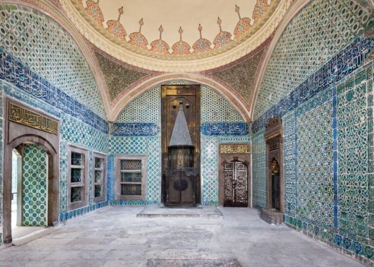 Istanbul Combo: Topkapi Palace & Galata Tower - Who should consider this tour?