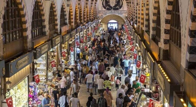 Istanbul: Guided Shopping Trip with Turkish Coffee Tasting - Cultural Tastings as a Sweet Bonus