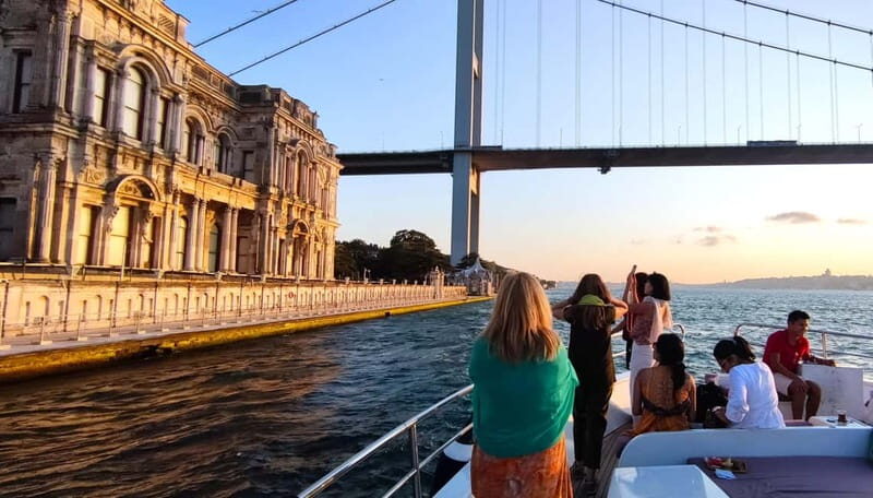 Istanbul: Private Bosphorus Dinner Cruise on a Luxury Yacht - Why This Cruise Is a Great Choice