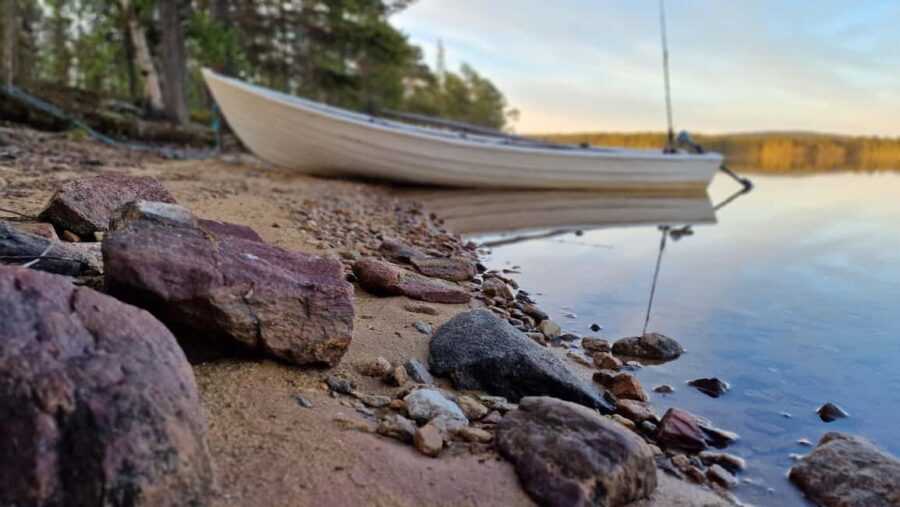 Ivalo: Summer Day/Evening on a Lake in the Wild - The Value of this Experience