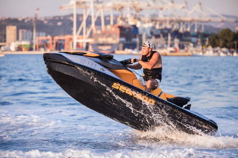 Izola: Jet Ski Rental with Speed Options - Navigating the Coastal Waters