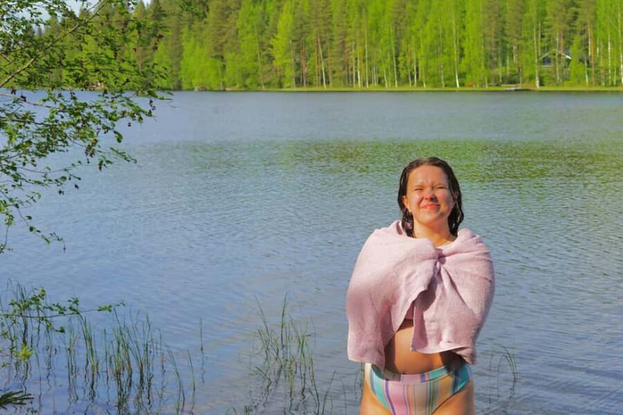 Jyväskylä: Cottage Day with Locals and Sauna & Campfire Food - Key Points