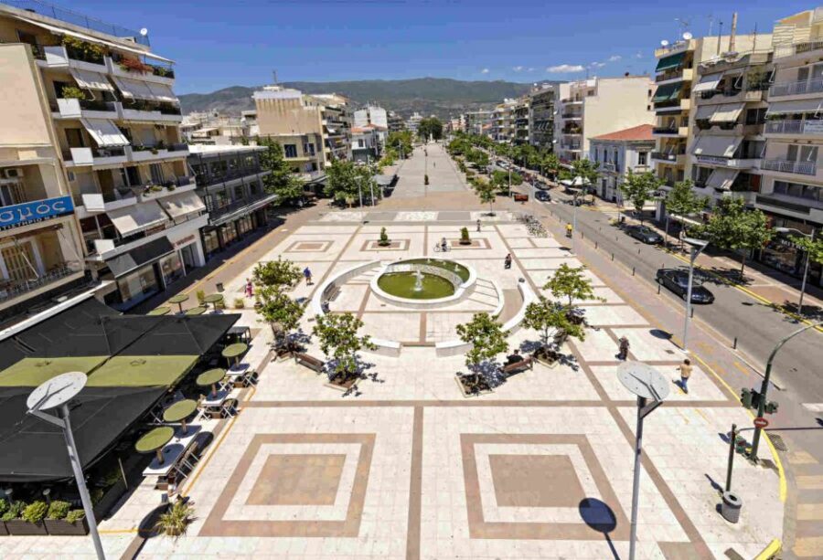 Kalamata: Private Highlights Walking Tour with Snacks - Authentic Experiences and Personal Touches