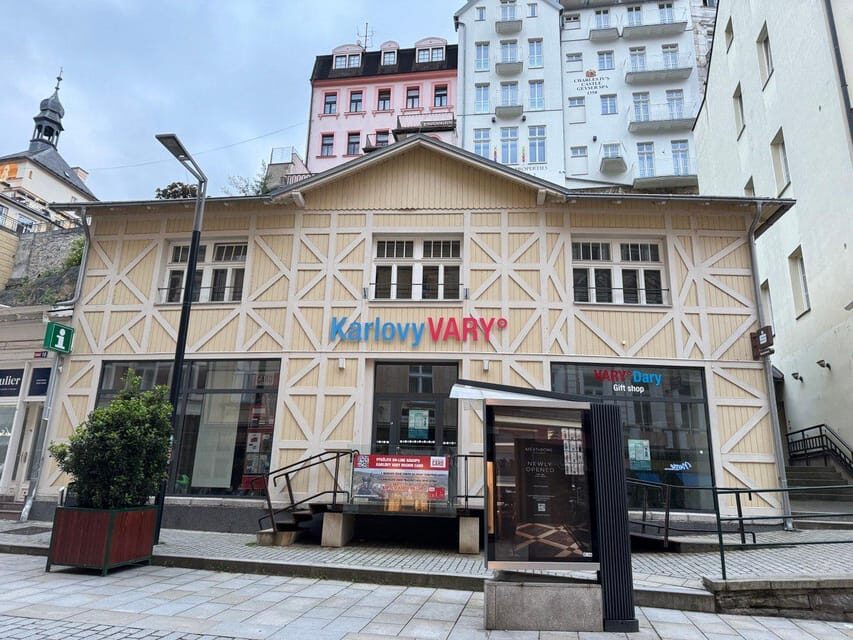 Karlovy Vary: Tourist Cinema Experience - What Reviewers Say