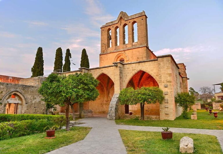 Kerynia and Nicosia with a Polish-speaking Guide - Evaluating the Tour’s Value