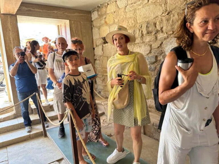 Knossos Palace: Family-friendly Mythology Tour - Why Choose This Tour?