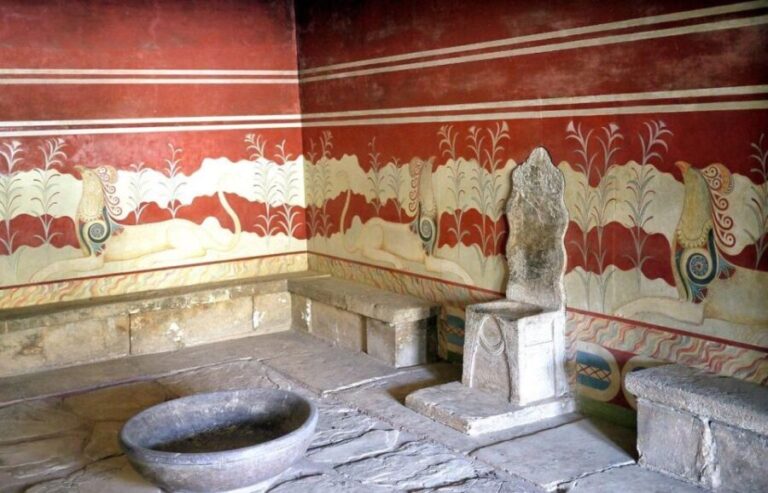 Knossos Palace & Heraklion Full-Day Tour from Chania Area - Who Should Consider This Tour?