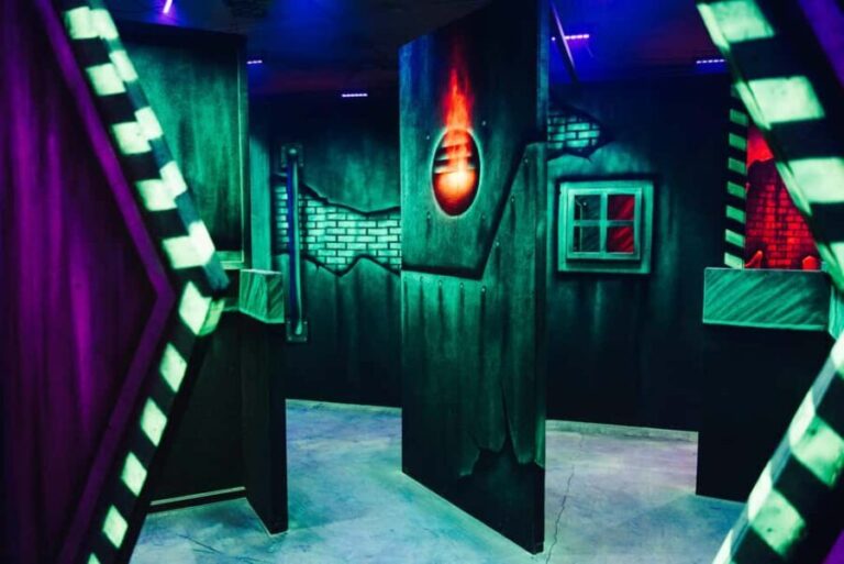 Kortrijk: Ultimate Laser Tag Experience 3 Games + Drink - Who Should Consider This?