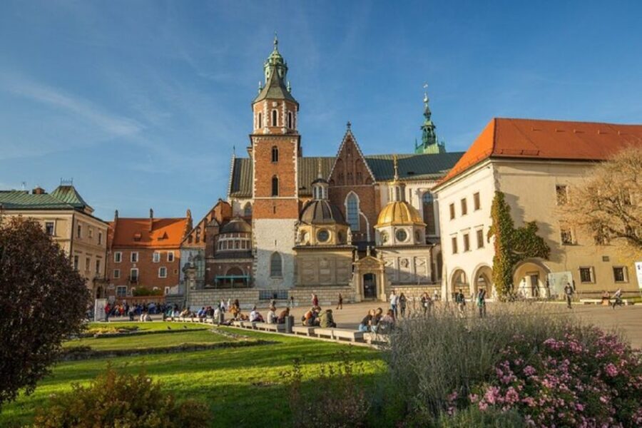 Kraków: 3-Day Wawel Castle, Wieliczka, and Auschwitz Tour - The Practicalities: What’s Included and What’s Not