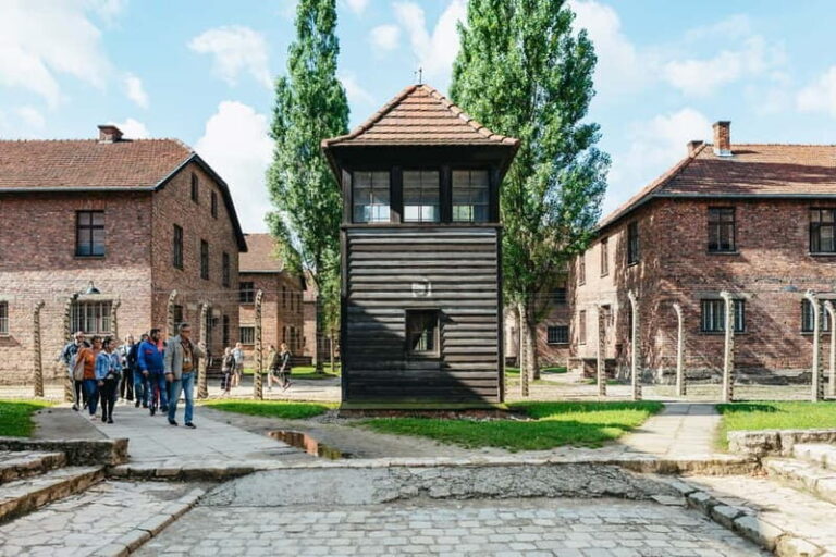 Krakow: Auschwitz-Birkenau Guided Tour with Pickup - Detailed Breakdown of the Itinerary