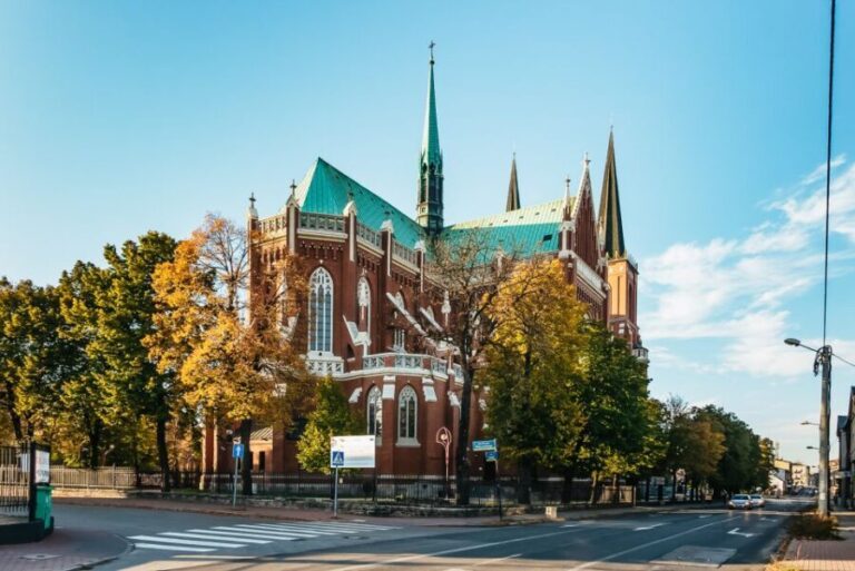 Krakow: Czestochowa & Black Madonna Day Tour - Analyzing the Value