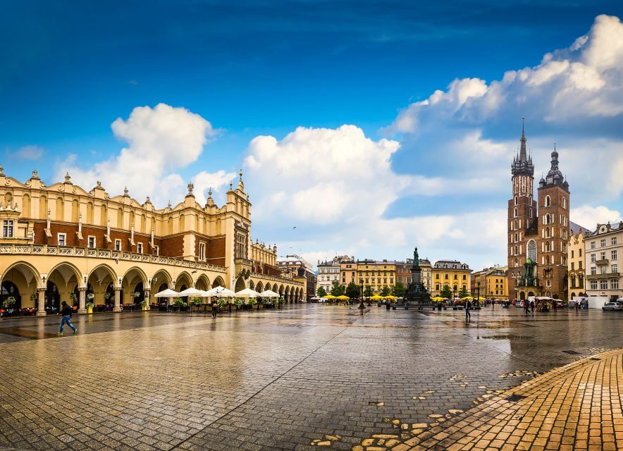 Krakow: Guided Sightseeing Tour by E-Scooter with Snacks - What to Expect from the Itinerary