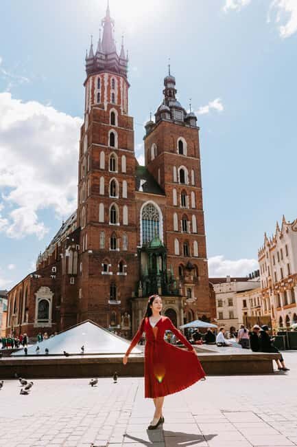 Krakow Old Town - photoshoot with a local photographer - In-Depth: The Itinerary and Locations
