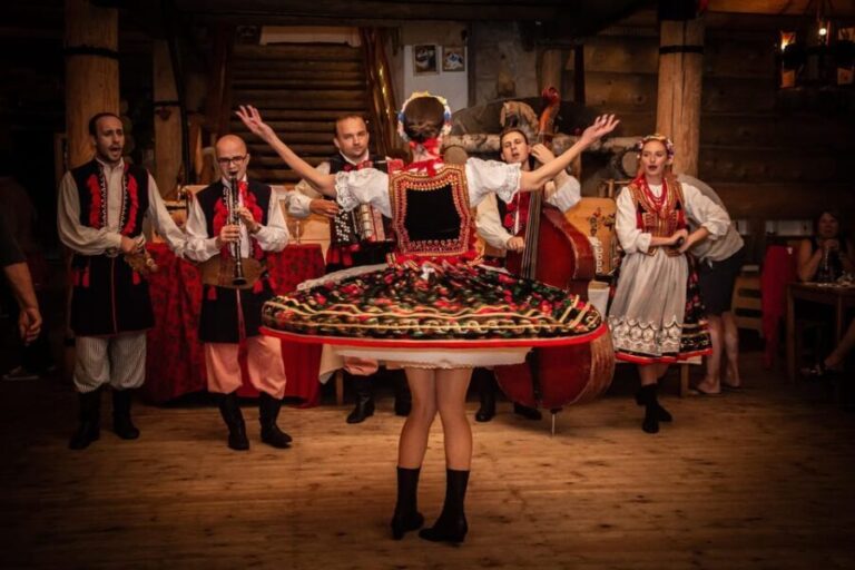 Krakow: Polish Folk Night with Dinner and Unlimited Drinks - The Downsides: What Travelers Have Noted