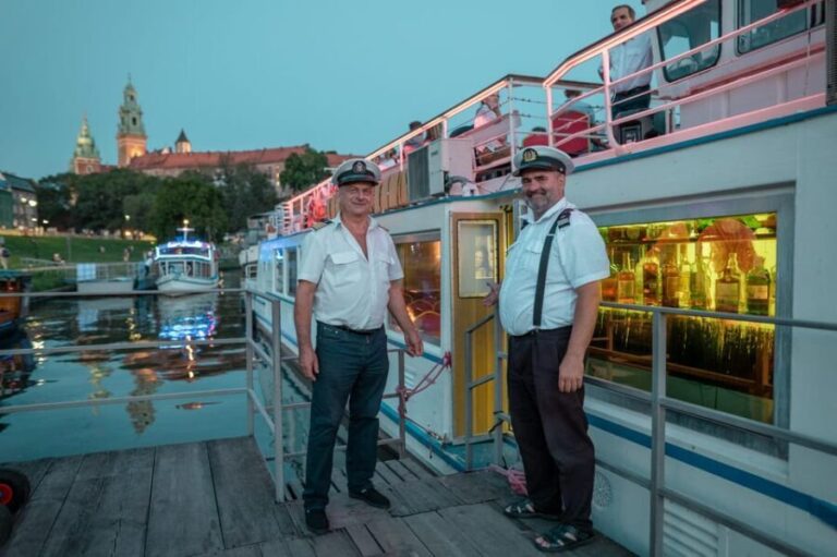 Krakow: Vistula River Sightseeing Cruise - Who Is This Tour Best For?