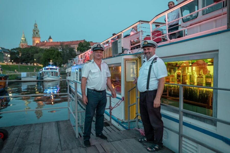 Krakow: Vistula River Sightseeing Cruise - Who Is This Tour Best For?