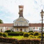 Krakow: Wieliczka Salt Mine Entry Ticket & Guided Tour - The Descent and the Salt Chambers