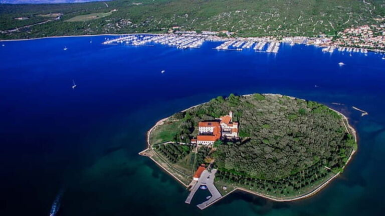 Krk Island: Half-Day Boat Trip to Five Islands - Practical Details and Tips