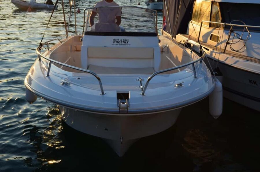 Krk: Rent a boat Atlantic 670 open 271612 KK - A Day on the Water: What to Expect