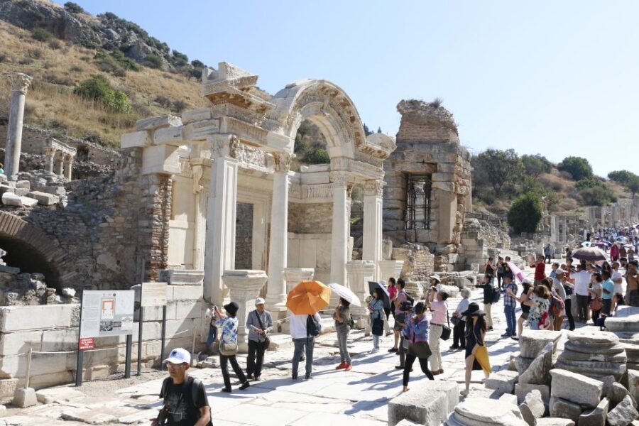 Kusadasi or Selcuk: Full-Day Ephesus Tour with Lunch - What Makes This Tour Stand Out?