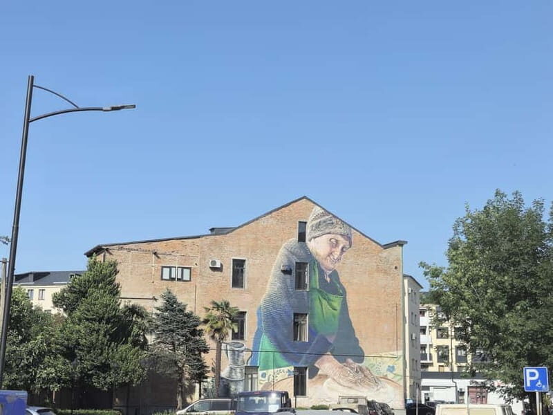 Kutaisi: Guided Walking Tour with Local Snack - Practical Details & Tips