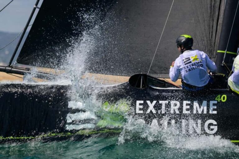 Lagos: Extreme Sailing Tour on a Racing Catamaran - An In-Depth Look at the Extreme Sailing Experience