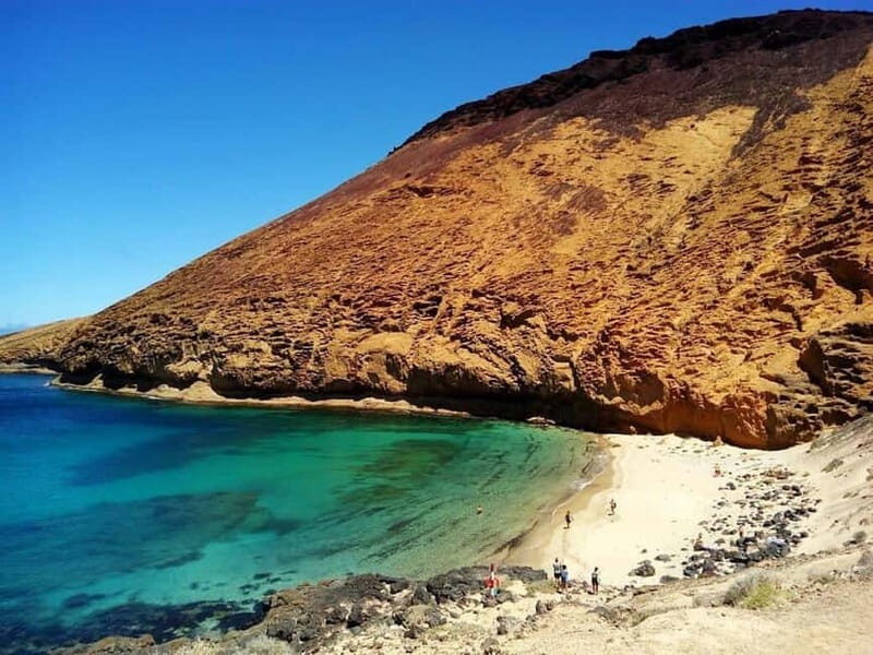 Lanzarote: La Graciosa Complete Jeep Tour with Beach Time - Practical Details