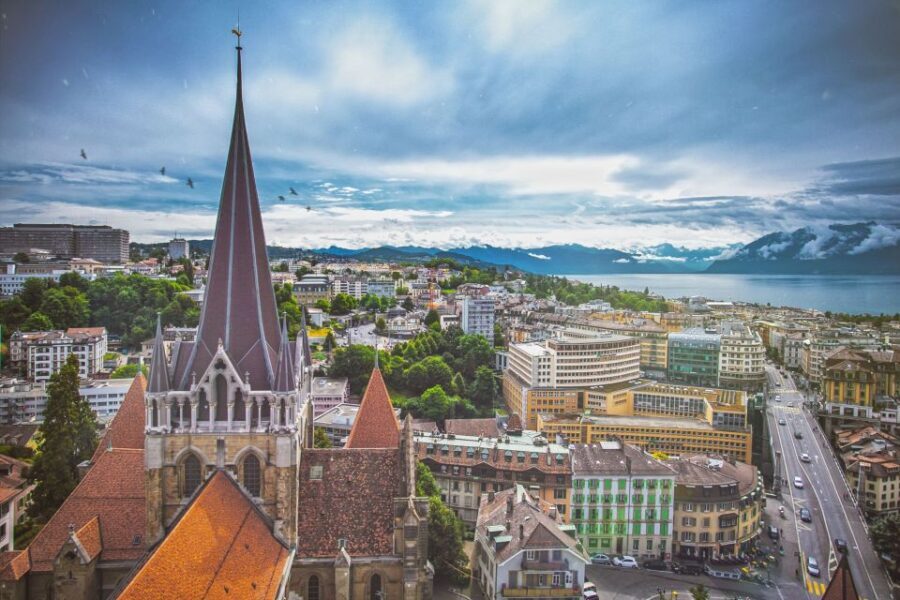 Lausanne: Private custom tour with a local guide - Who Should Consider This Tour?
