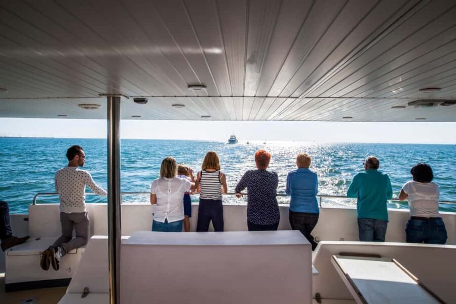 Le Grau-du-Roi - Sea trip to meet the fishing trawlers - The Practicalities