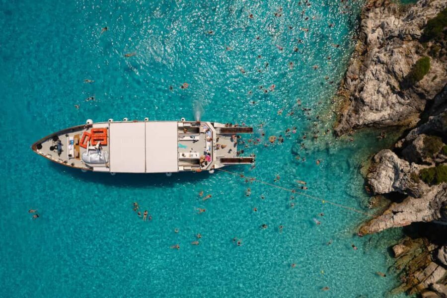 Lefkimmi: Paxos, Antipaxos, and Blue Caves Luxury Cruise - Why This Tour Works Well