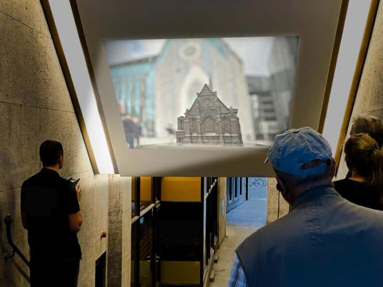 Leipzig Night Watchman 2.0: modern evening tour  entertaining & visually stunning! - Why You Should Consider This Tour