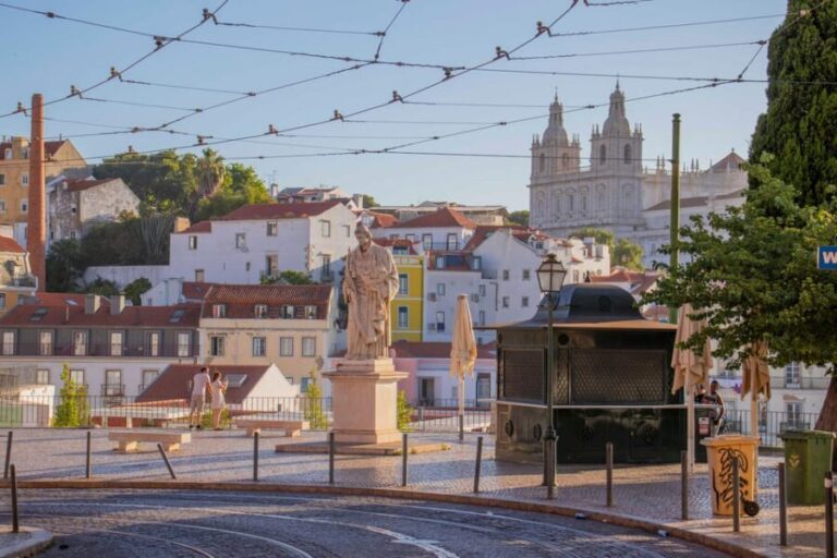 Lisbon: All Viewpoints 3-Hour TukTuk Tour w/True Local Guide - Who Is This Tour Best For?