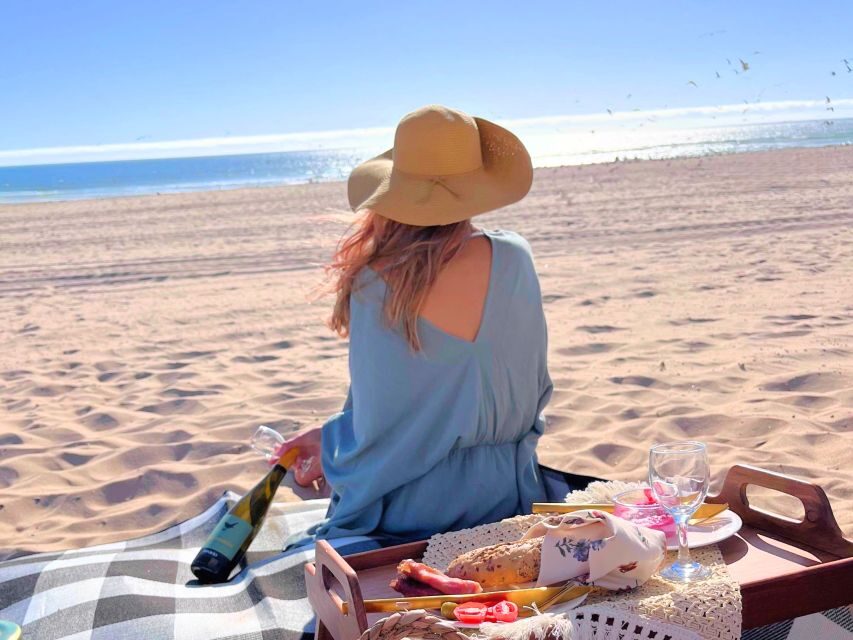Lisbon: Beach Brunch Picnic with Set-Up and Transfers - Who Is This Tour Best For?
