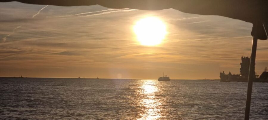 Lisbon: Boat Tour with Champagne - Practical Tips & Recommendations