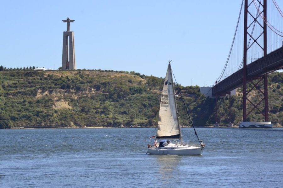 Lisbon: Day and Sunset Tour on the Tagus River - The Onboard Experience