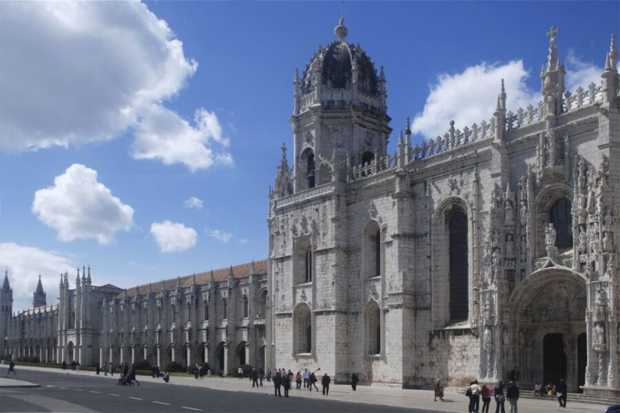 Lisbon: Full-Day Small Group City Sightseeing Tour - The Itinerary: A Day in Lisbon