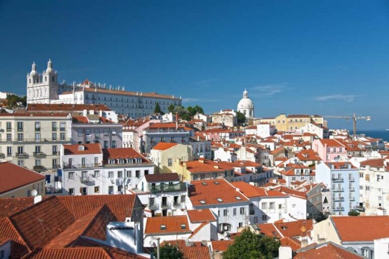 Lisbon Highlights Private Tour with Local Guide and Pickup - Who Should Consider This Tour?