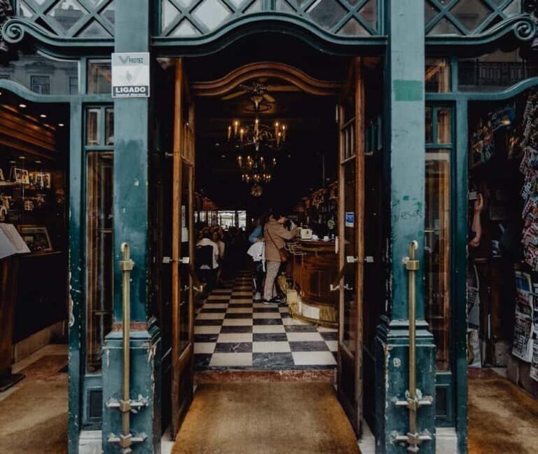 Lisbon Kaleidoscope : Electric Tuk Tuk | Professional Guide - Who Will Love This Tour?