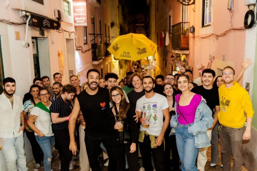 Lisbon Legendary Pubcrawl: 1h OpenBar, Shots, VIP Club Entry - What’s Included & What’s Not