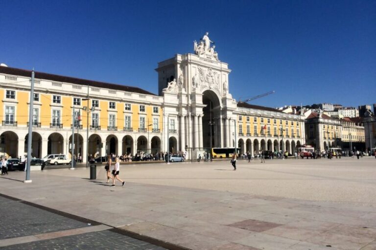 Lisbon: Old Quarter Highlights Tour - The Value of a Guided Walk