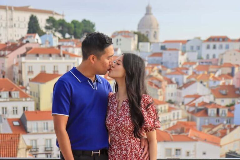 Lisbon: Photoshoot in Alfama | Santa Luzia and Portas do Sol - What Makes This Photoshoot Stand Out?