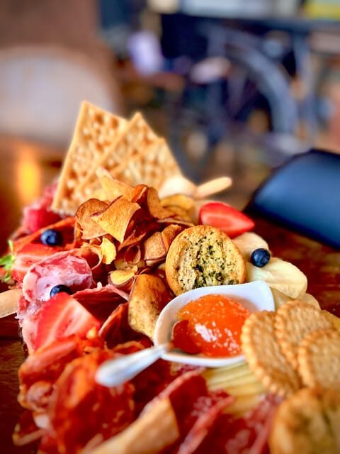 Lisbon: Premium Wine and Tapas Tasting Session - An In-Depth Look at the Experience