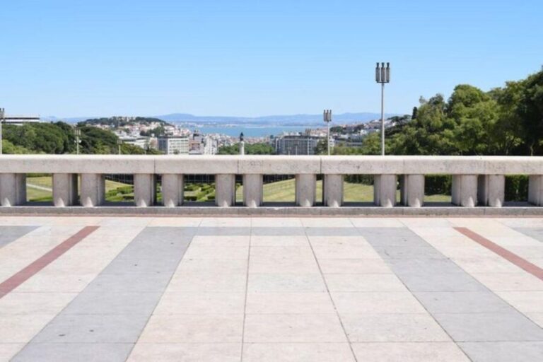 Lisbon: Private City Sightseeing Tour - A Closer Look at the Itinerary