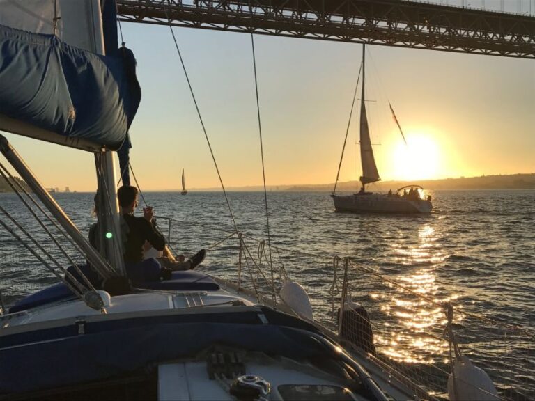 Lisbon: Private Sunset Sailing Tour with Champagne - What Makes This Tour Stand Out?
