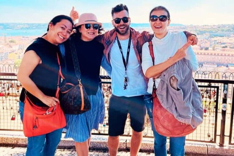 Lisbon: Private Tuk-Tuk Tour with Local Guide - Who is this tour best for?