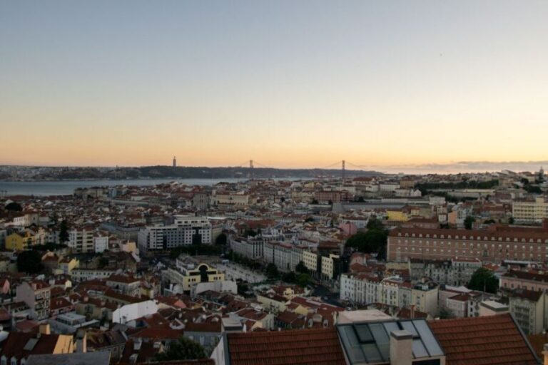 Lisbon: Private Walking Tour with Professional Photoshoot - Why This Tour Works