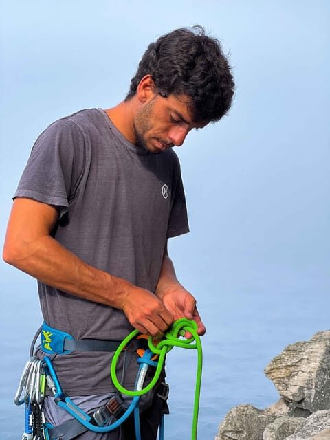 Lisbon: Rock Climbing Adventure with Round-Trip Tour - Detailed Breakdown of the Experience